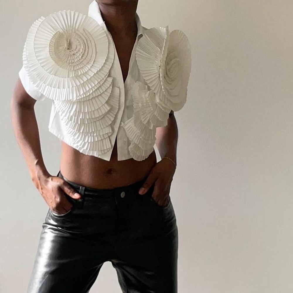 White unique crop top button